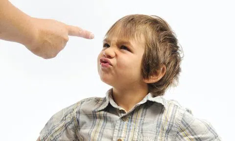 Đừng nghĩ rằng con phản ứng ngược là con hư